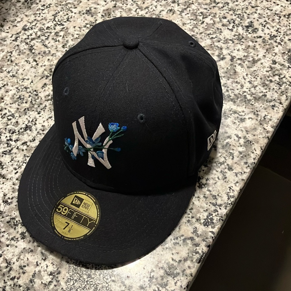 New Eras New York Yankees Rose Blue Fitted Hat